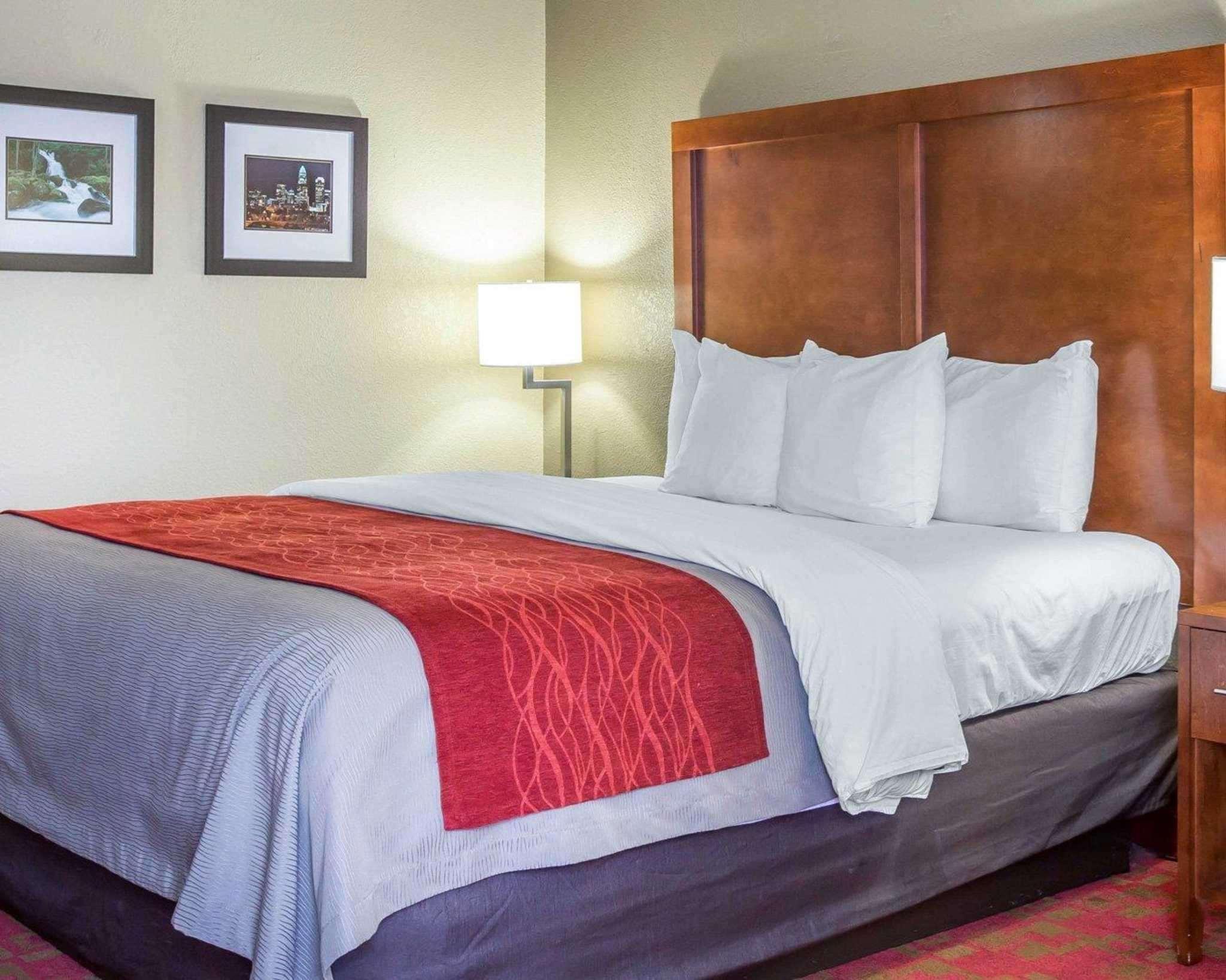 Comfort Inn Matthews / Charlotte Buitenkant foto