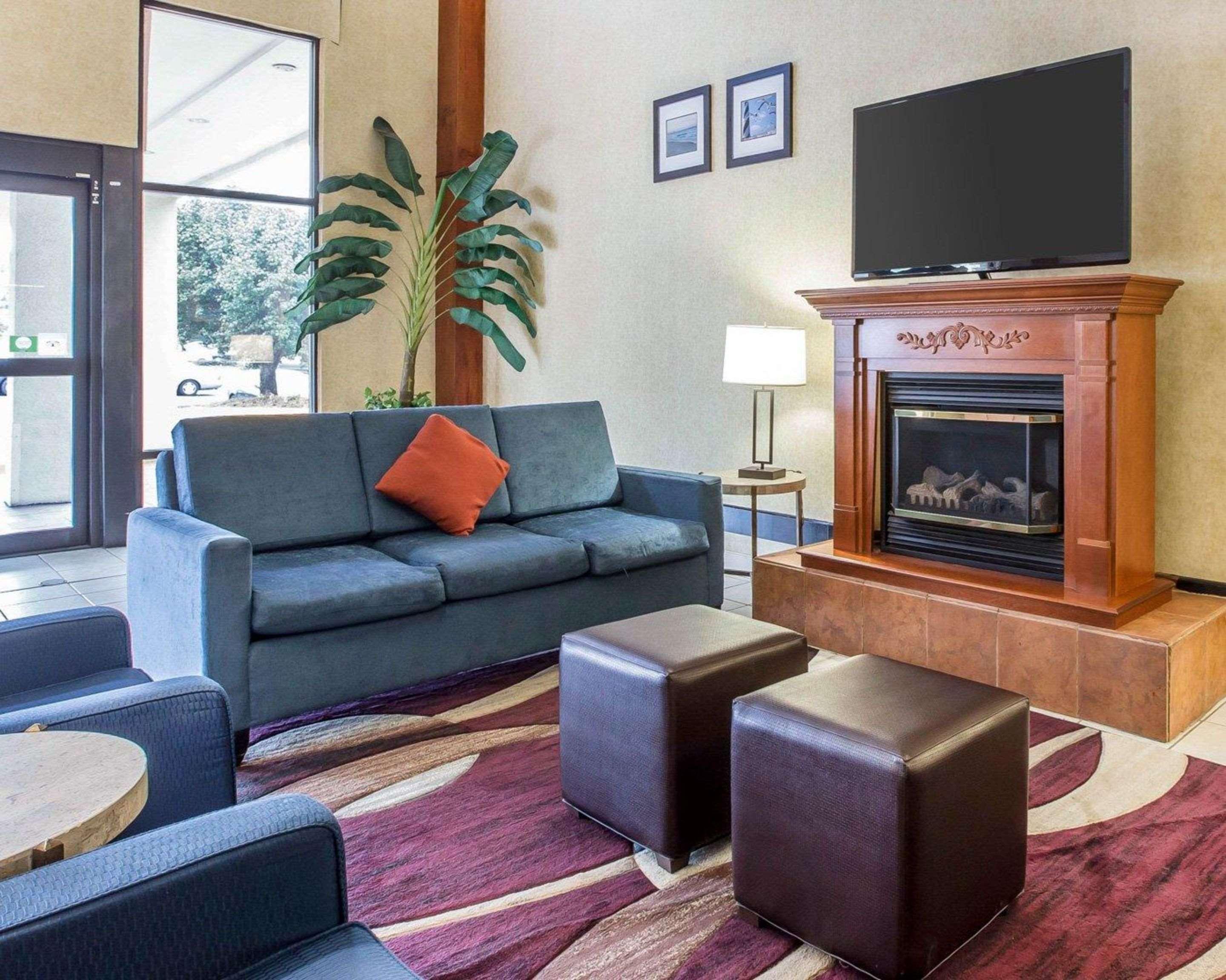 Comfort Inn Matthews / Charlotte Buitenkant foto