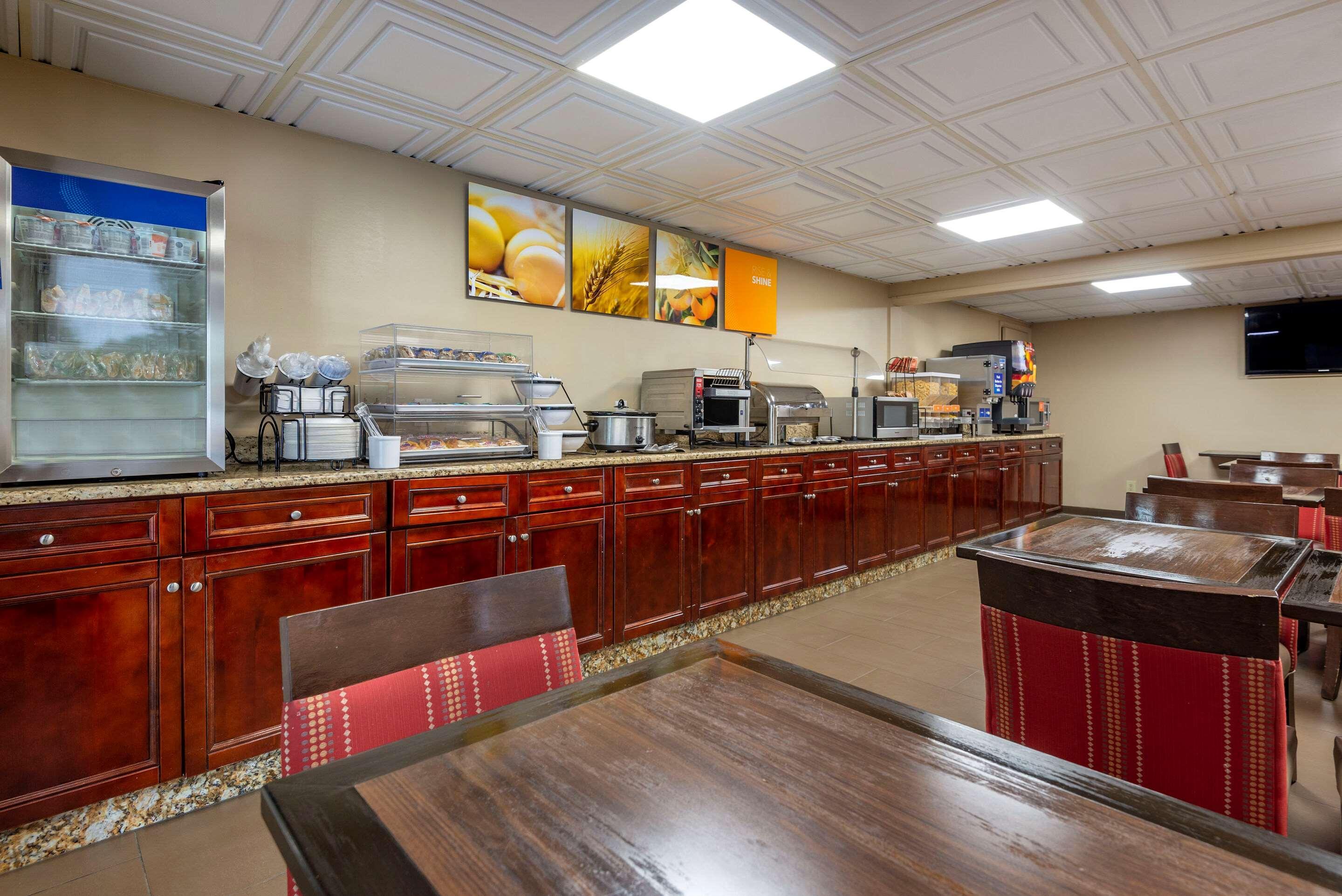 Comfort Inn Matthews / Charlotte Buitenkant foto