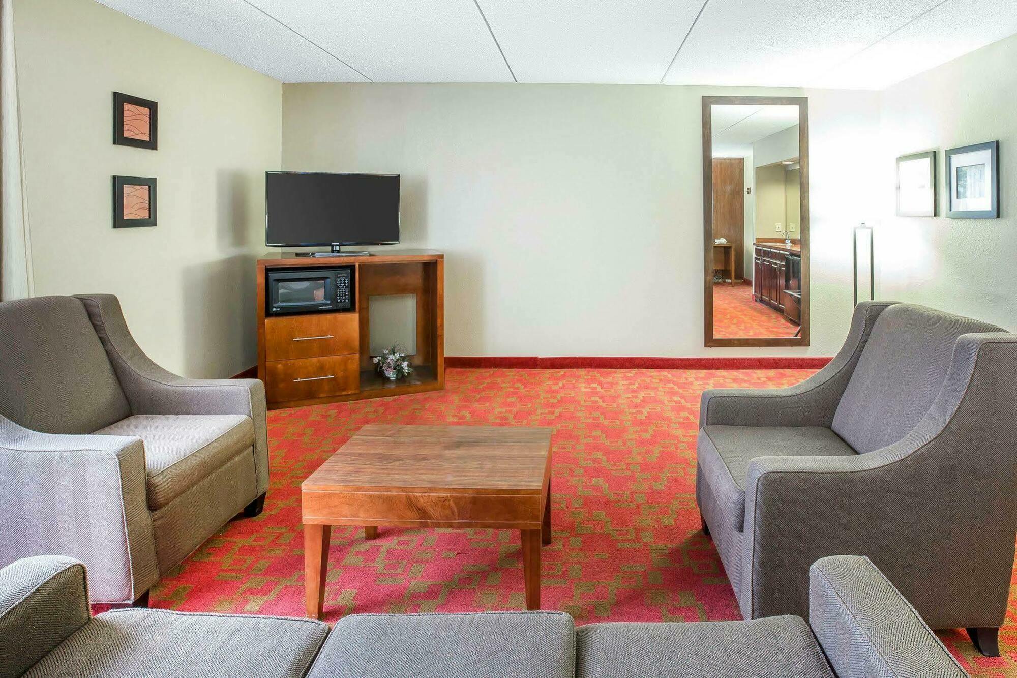 Comfort Inn Matthews / Charlotte Buitenkant foto